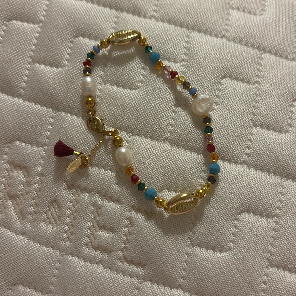 SHASHI Pacific shell clasp bracelet